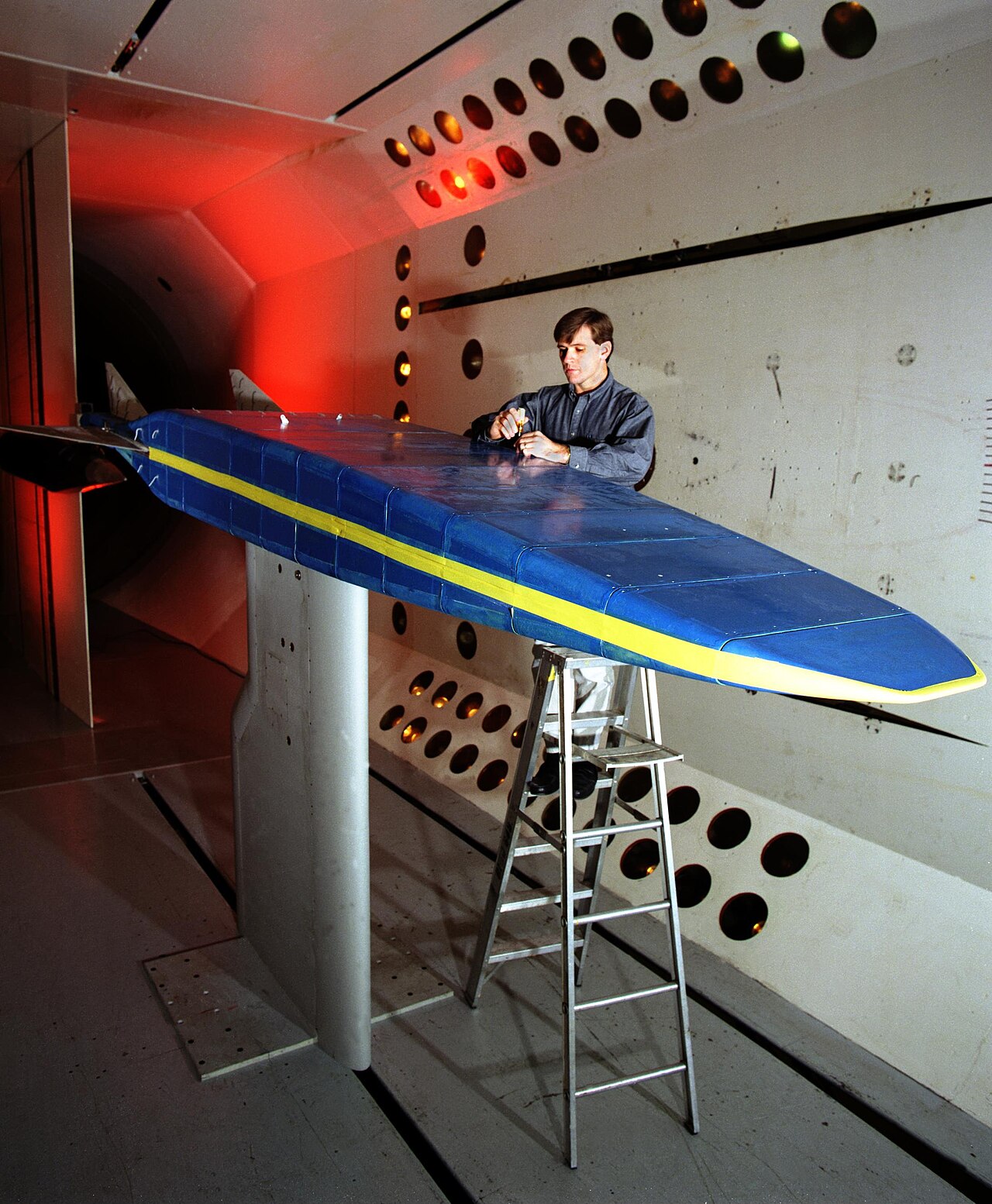 aerospace wind tunnel wing model